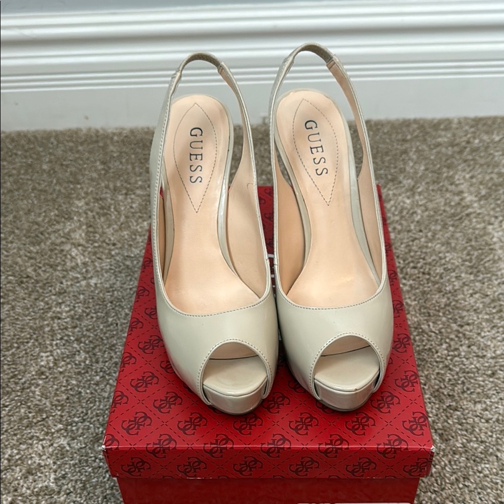 GUESS Women's Cream Peep Toe Heels